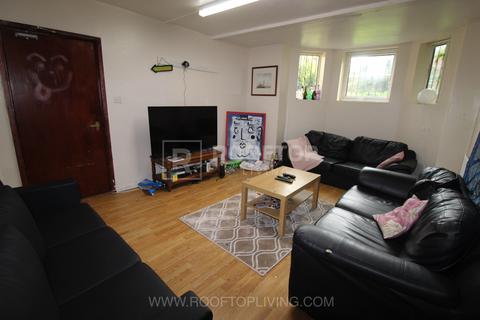9 bedroom house to rent, Regent Park Terrace, Leeds LS6