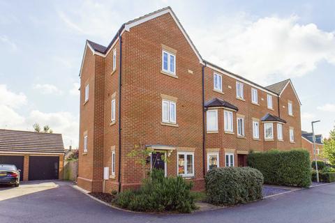 105 Greenways, Gloucester, GL4 3SA