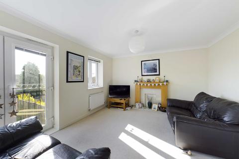 105 Greenways, Gloucester, GL4 3SA