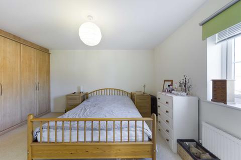 105 Greenways, Gloucester, GL4 3SA