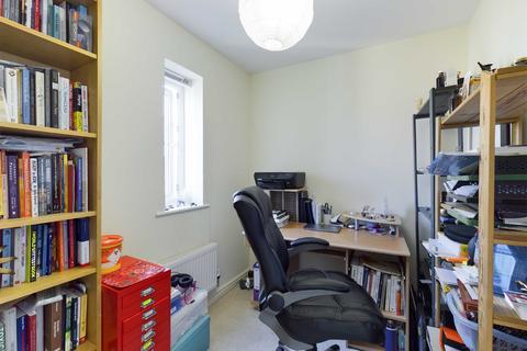 105 Greenways, Gloucester, GL4 3SA