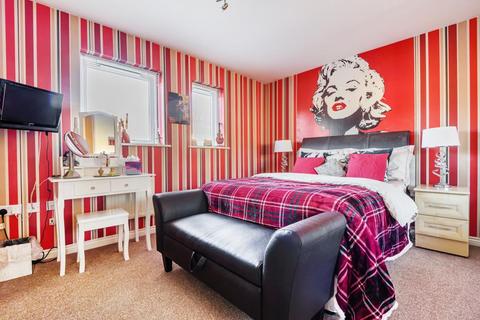 9 Austin Way, Bracknell, RG12 9HQ