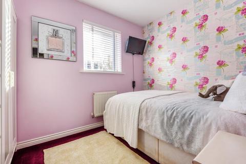 9 Austin Way, Bracknell, RG12 9HQ