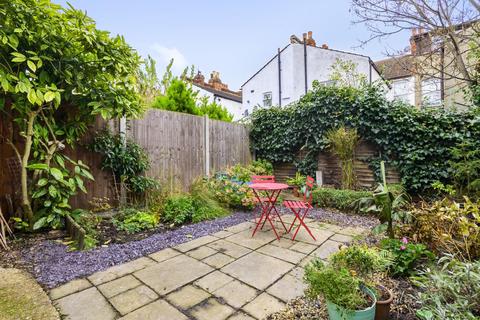 33 Tynemouth Road, Mitcham, CR4 2BQ