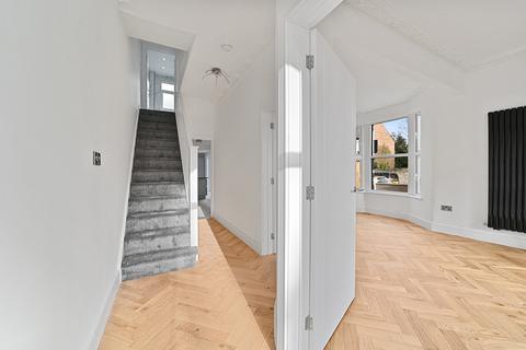 73 Godwin Road, London, E7 0LF