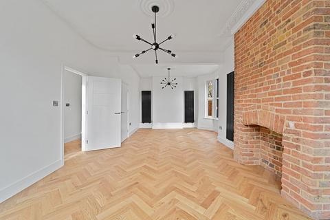 73 Godwin Road, London, E7 0LF