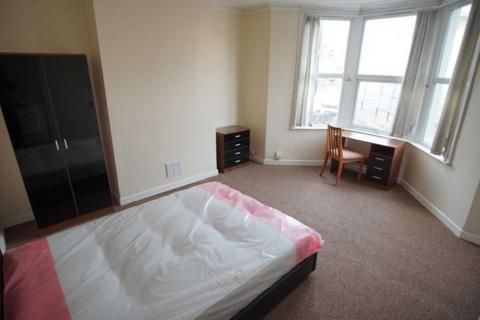 7 bedroom terraced house to rent, Coronation Road, Southville