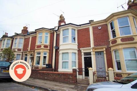 5 bedroom terraced house to rent, Kingston Road, Southville