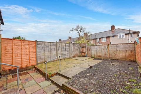 18 Bedivere Road, Bromley, BR1 5LJ