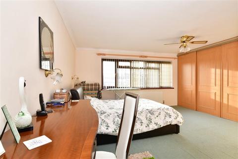 9 Penn Lane, Bexley, DA5 1HB