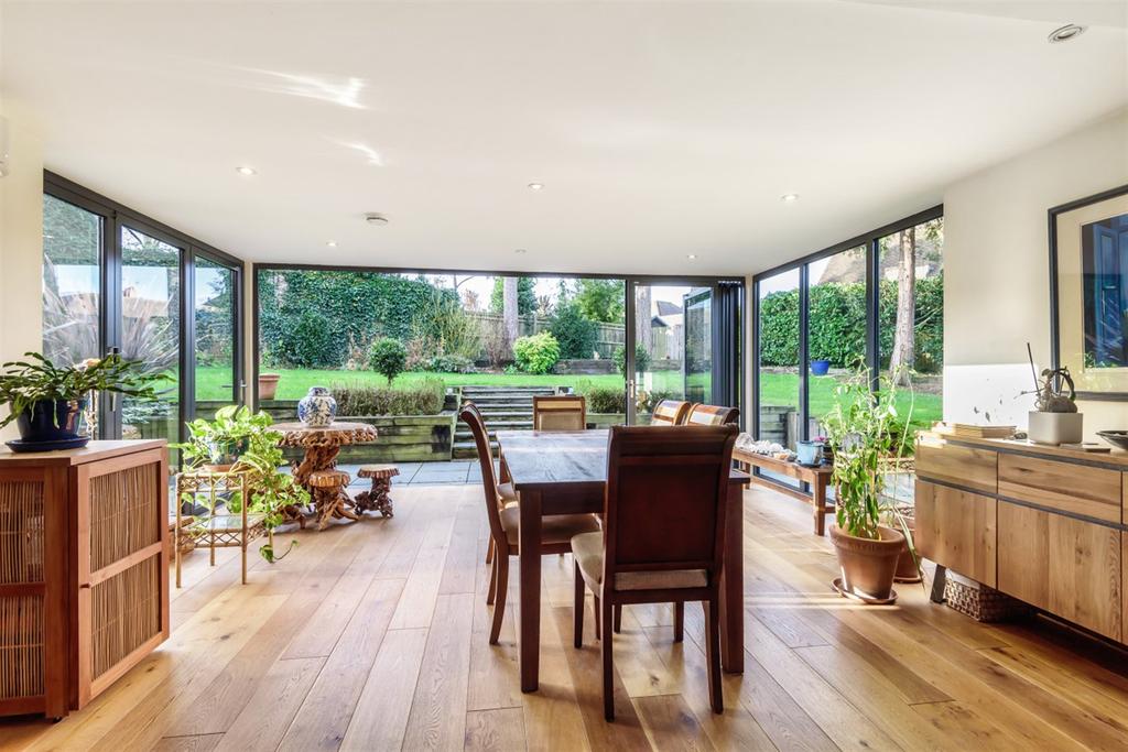 Kitchen/Dining/Famil