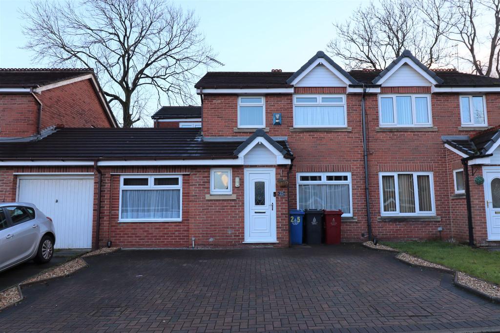 Notre Dame Gardens, Blackburn, BB1 4 bed semidetached house £250,000