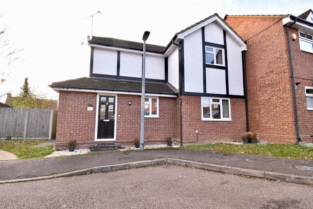 Hayfield, Stevenage 3 bed end of terrace house £360,000