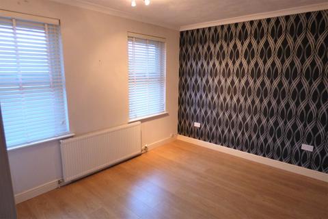 31 Weston Road, Lichfield, WS13 7NT