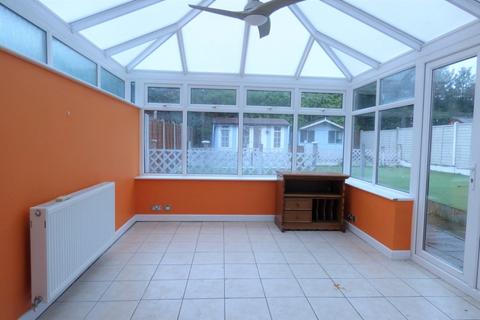31 Weston Road, Lichfield, WS13 7NT
