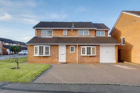 73 Hay Lane, Shirley, Solihull, B90 4TZ