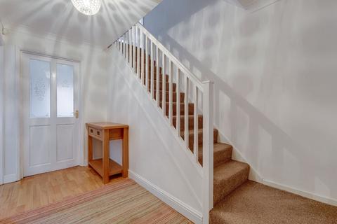73 Hay Lane, Shirley, Solihull, B90 4TZ