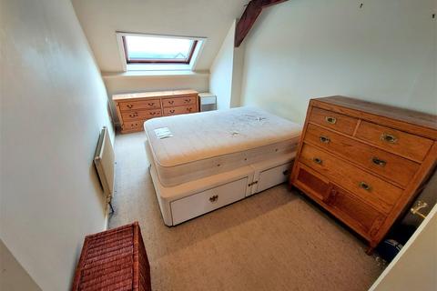 2 bedroom flat for sale - Launceston