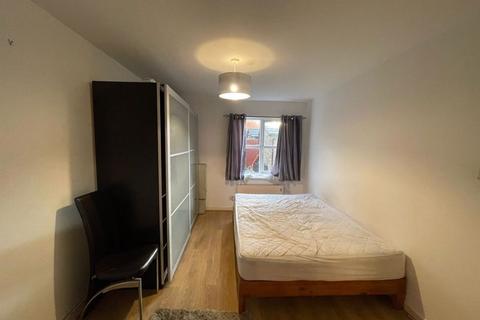 1 bedroom flat to rent, Pageant Avenue, London