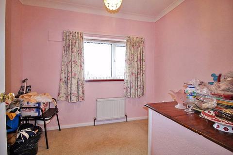 35 Boundary Way, Penn, Wolverhampton, WV4 4NY