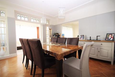 6 Bertram Drive North, Wirral, CH47 0LW