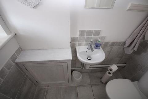 6 Bertram Drive North, Wirral, CH47 0LW