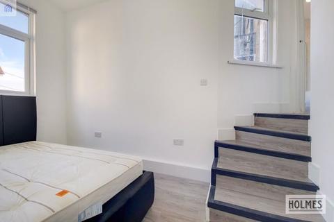 2 bedroom flat to rent - London Road, London