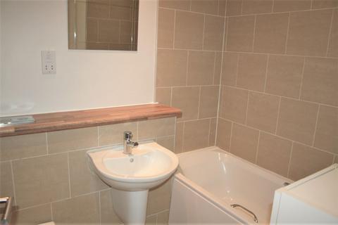 2 bedroom flat to rent, 52 pickford road