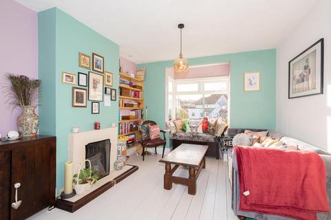 138 Warren Road, Banstead, SM7 1LB