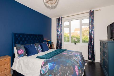 138 Warren Road, Banstead, SM7 1LB