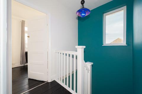 138 Warren Road, Banstead, SM7 1LB
