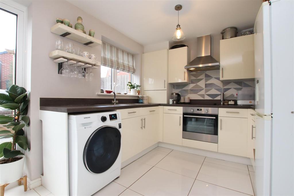 Kitchen Area.JPG