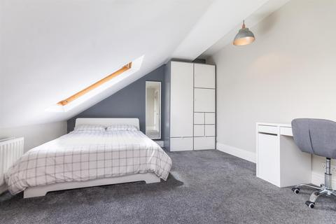 5 bedroom maisonette to rent - Doncaster Road, Sandyford