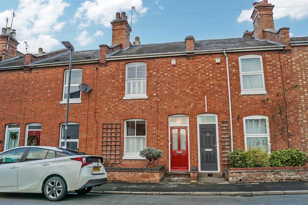 Princes Street, Leamington Spa 2 bed terraced house £300,000