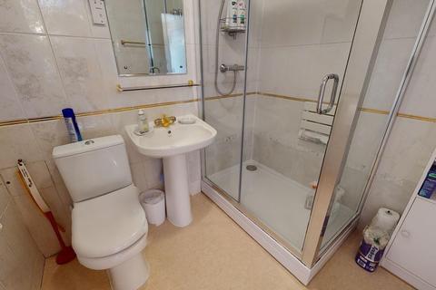 39 Carlton Leas, Folkestone, CT20 2DJ