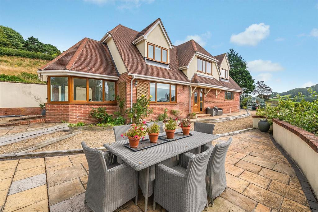 Tizzards Knapp, Bridport 3 bed detached house £680,000