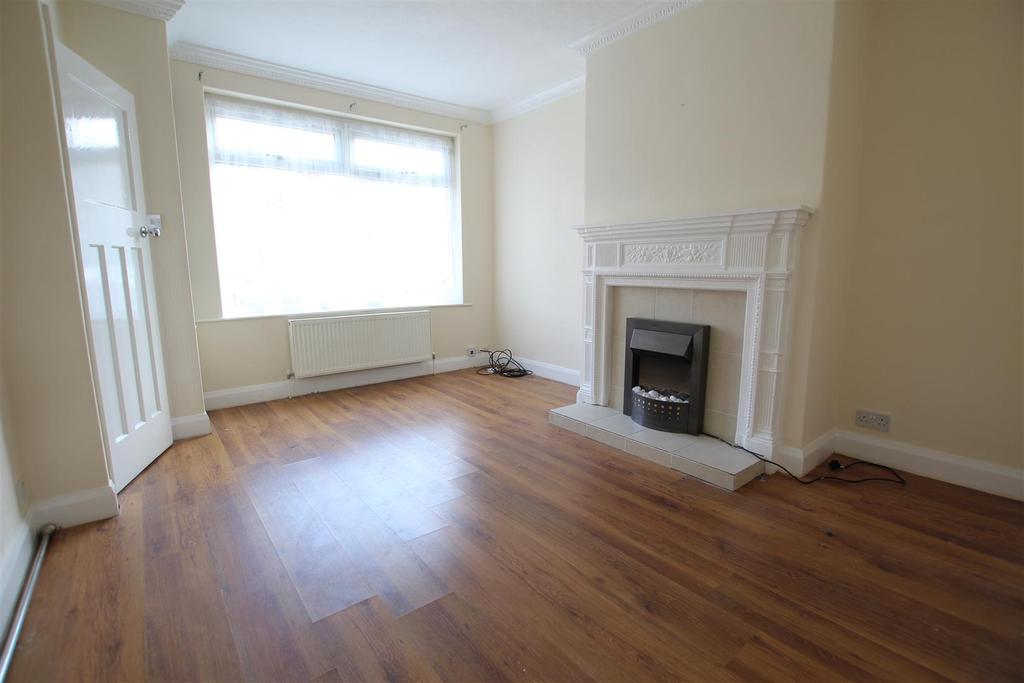 Cherry Tree Lane, Beverley 2 bed house £575 pcm (£133 pw)