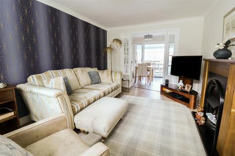 29 Finchmoor, Harlow, CM18 6UD