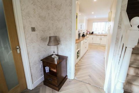 29 Finchmoor, Harlow, CM18 6UD