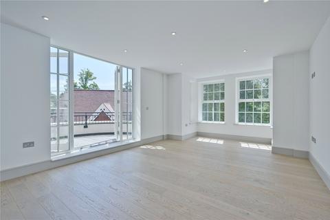 2 bedroom flat to rent - Highbanks, Ridgewood, Weybridge, Surrey, KT13