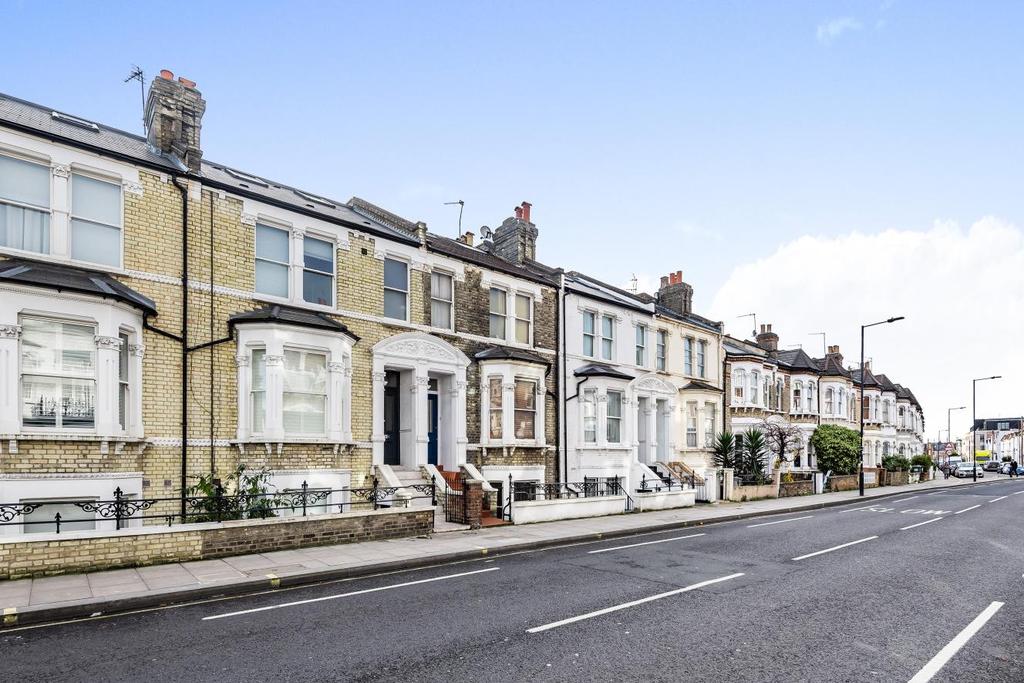 Dawes Road, Fulham 1 bed flat £475,000
