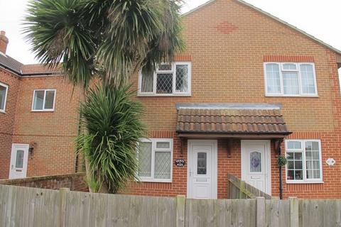 3 bedroom semi-detached house to rent, Seymour Road, Lee-On-The-Solent, Hampshire, PO13
