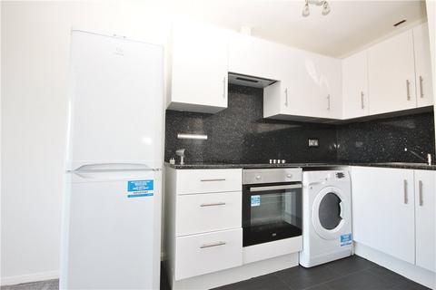 1 bedroom apartment for sale - Benjamin Court, Staines Road West, TW15
