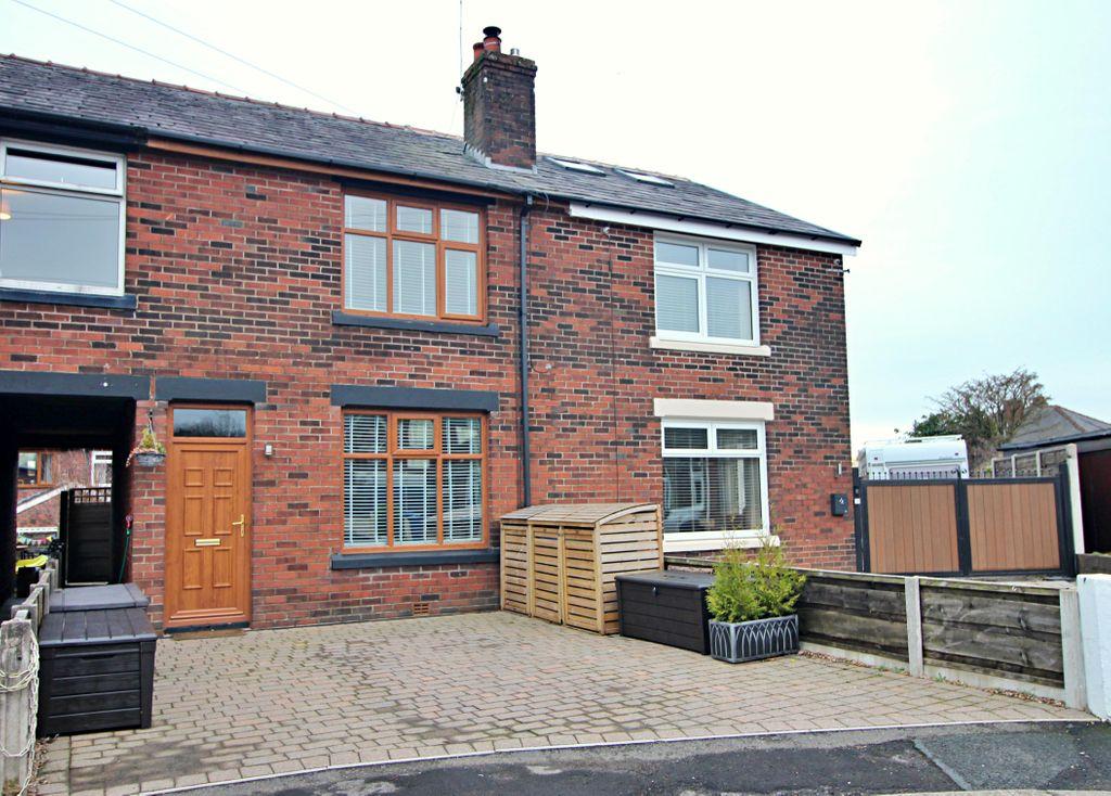 Hawthorn Crescent, Tottington BL8 3NG 4 bed townhouse £267,500