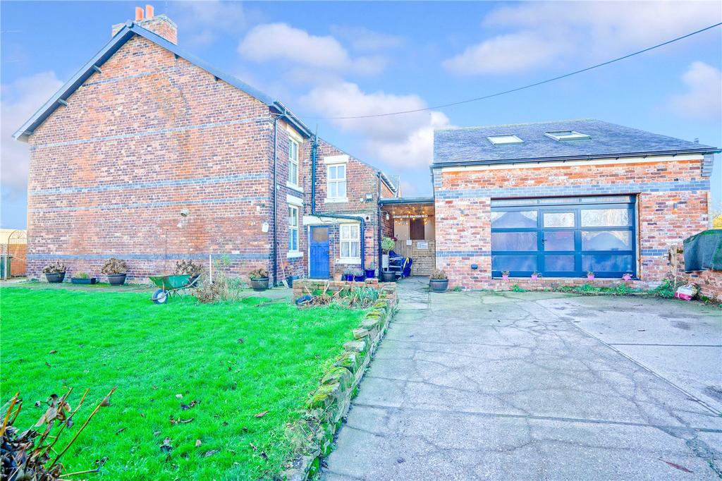 Hard Lane, Harthill, Sheffield, South... 7 bed detached house £750,000