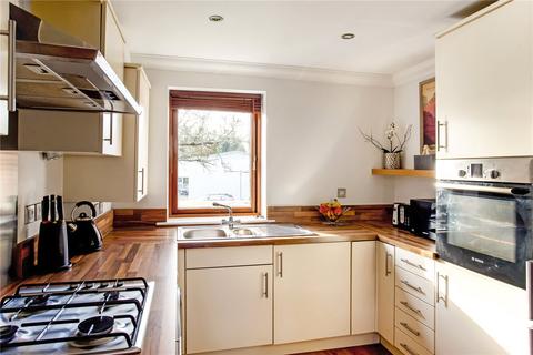 6 Edwards Close, Kings Worthy, Winchester, SO23 7HX
