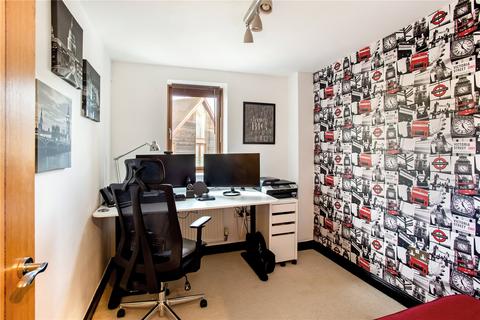 6 Edwards Close, Kings Worthy, Winchester, SO23 7HX