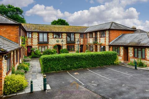1 bedroom flat to rent, Ashley Road, Epsom