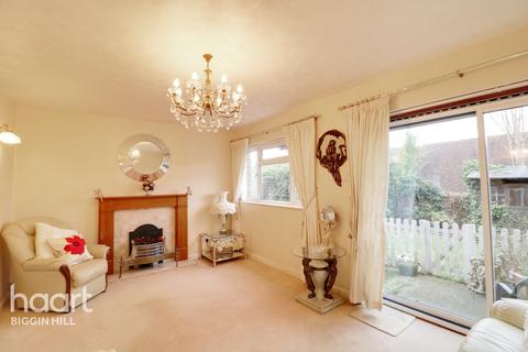 2 Keymer Close, Biggin Hill, Westerham, TN16 3DF