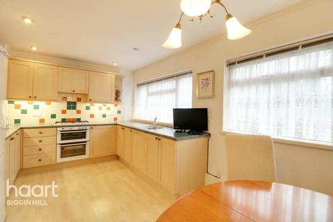 2 Keymer Close, Biggin Hill, Westerham, TN16 3DF